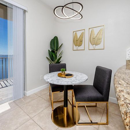 Elegant Waterfront Place For Two/Boca Ciega Resort Сент-Питерсберг Экстерьер фото