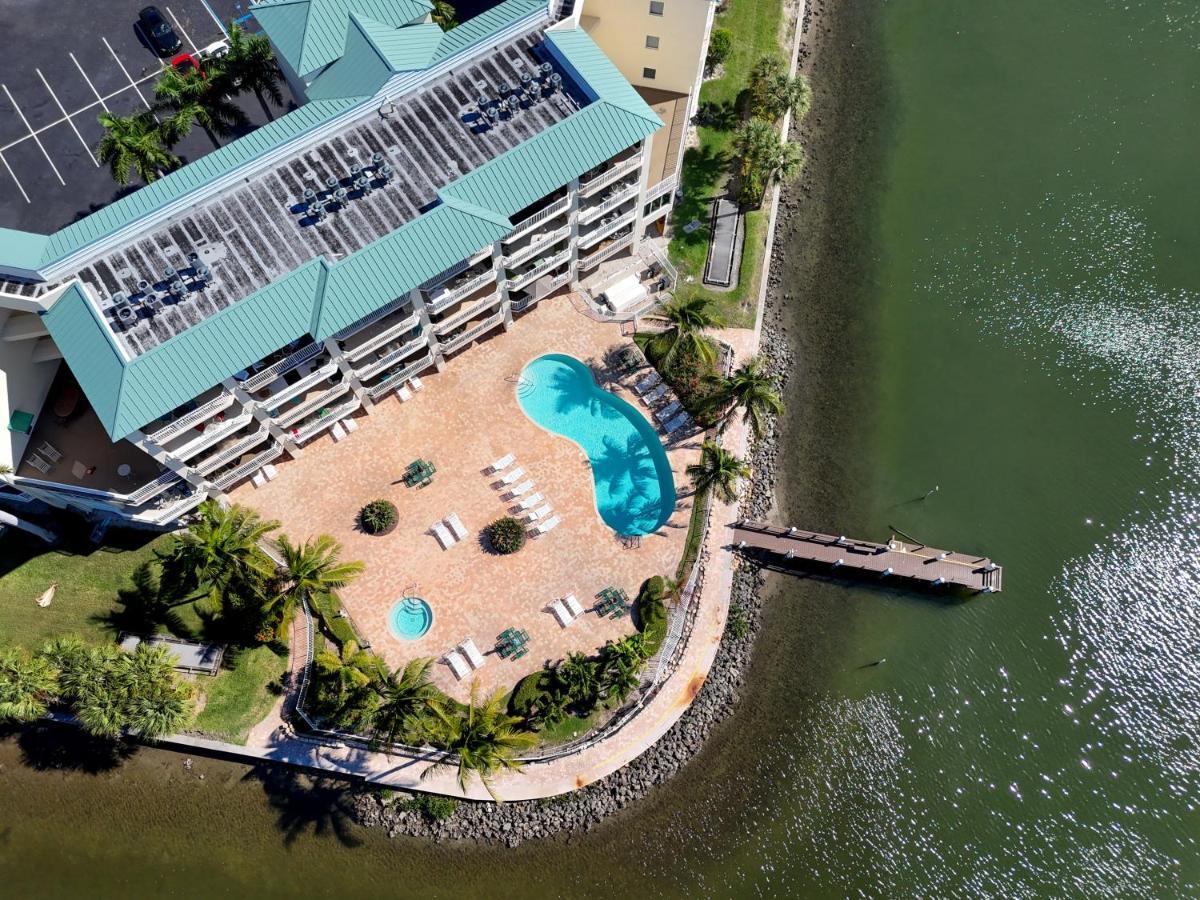Elegant Waterfront Place For Two/Boca Ciega Resort Сент-Питерсберг Экстерьер фото