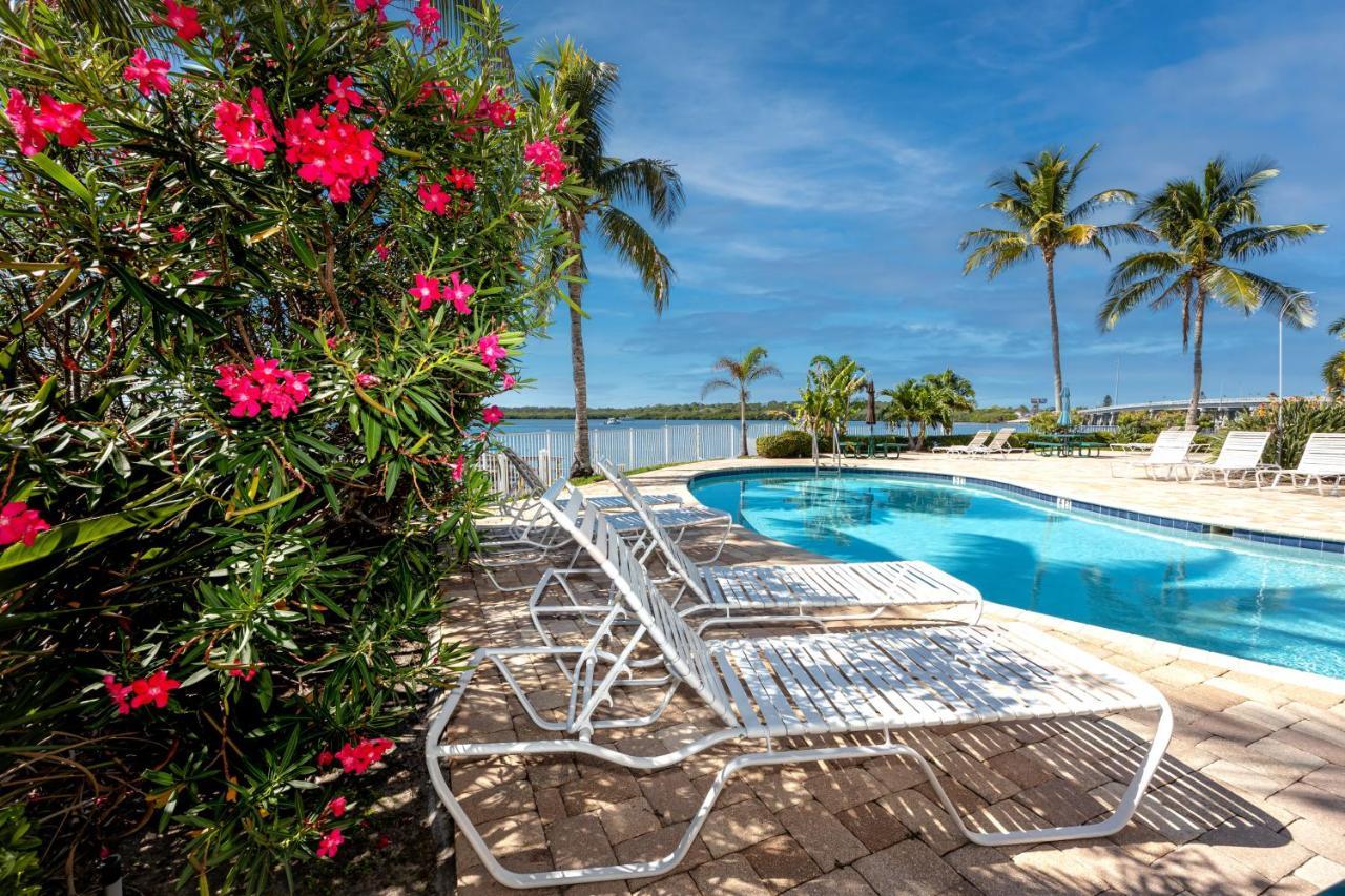 Elegant Waterfront Place For Two/Boca Ciega Resort Сент-Питерсберг Экстерьер фото